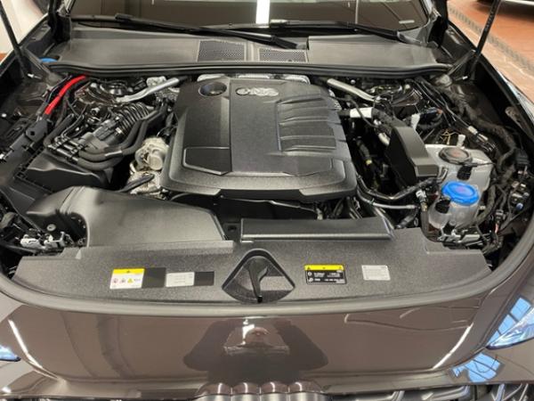 Audi A6 Avant 2.0 TDI quattro edition one NAVI ALU