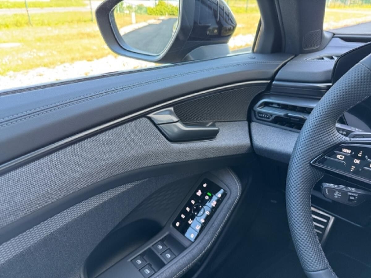 Audi A6 Avant 2.0 TDI quattro edition one NAVI ALU