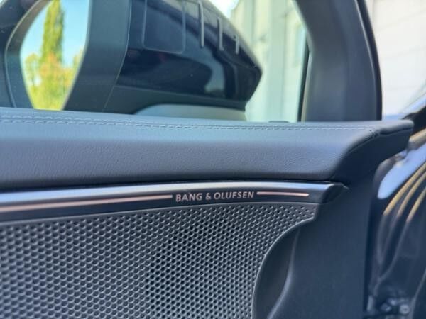 Audi A6 Avant 2.0 TDI quattro edition one NAVI