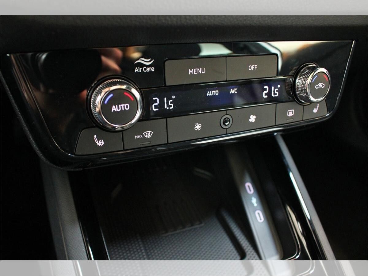 Skoda Kamiq 1.0 TSI Tour PANO|AHK|RCam|MATRX|WSSHz|APPs