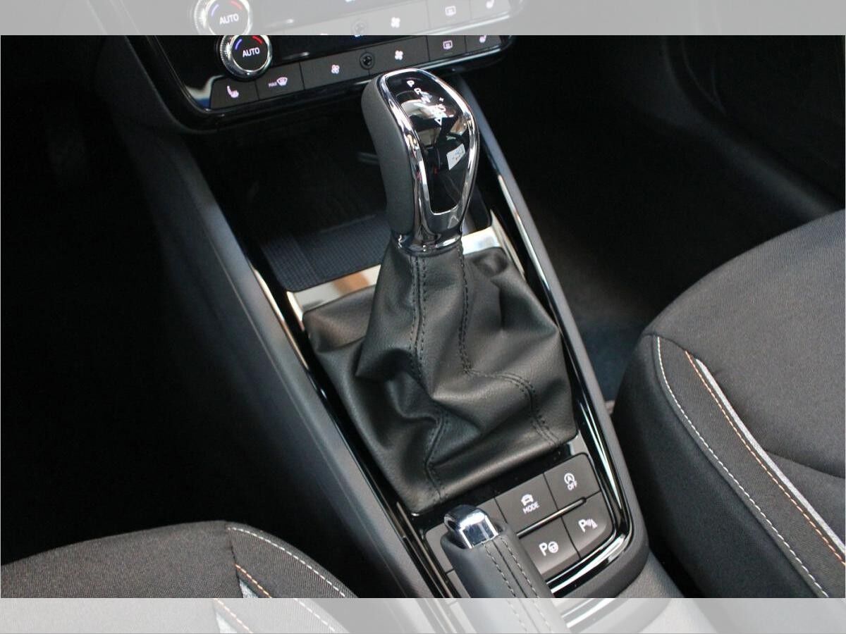 Skoda Kamiq 1.0 TSI Tour PANO|AHK|RCam|MATRX|WSSHz|APPs