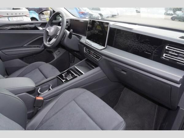Volkswagen Tiguan Elegance 1,5 l eTSI OPF 7-Gang-Doppelkupplungsgetriebe DSG Navi