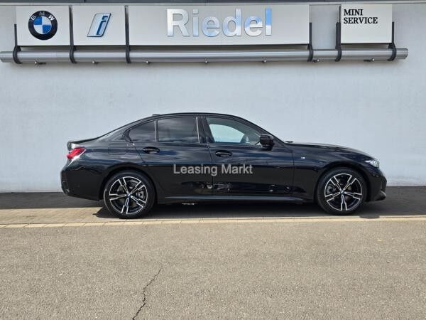 BMW 330 e xDrive Automatik M Sportpaket Sport Aut.