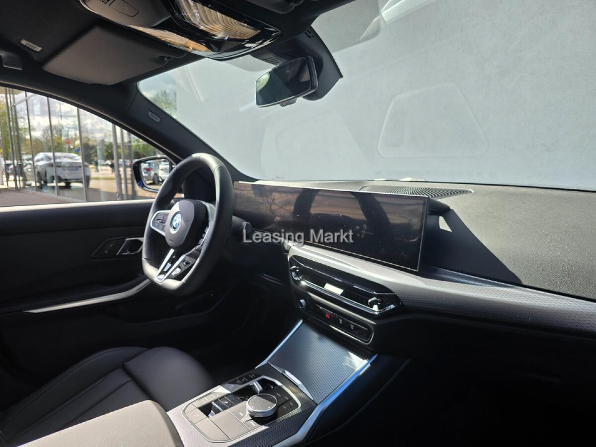 BMW 330 e xDrive Automatik M Sportpaket Sport Aut.