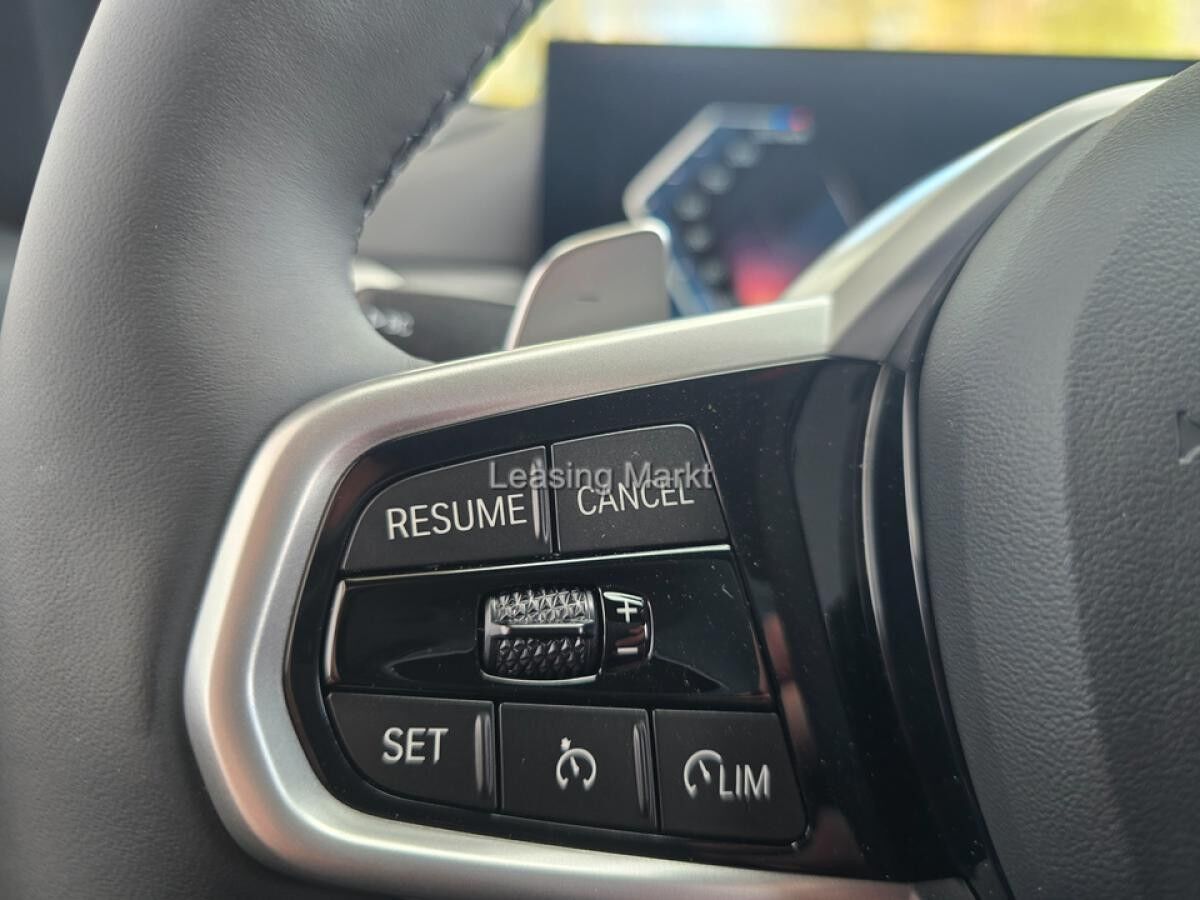 BMW 330 e xDrive Automatik M Sportpaket Sport Aut.