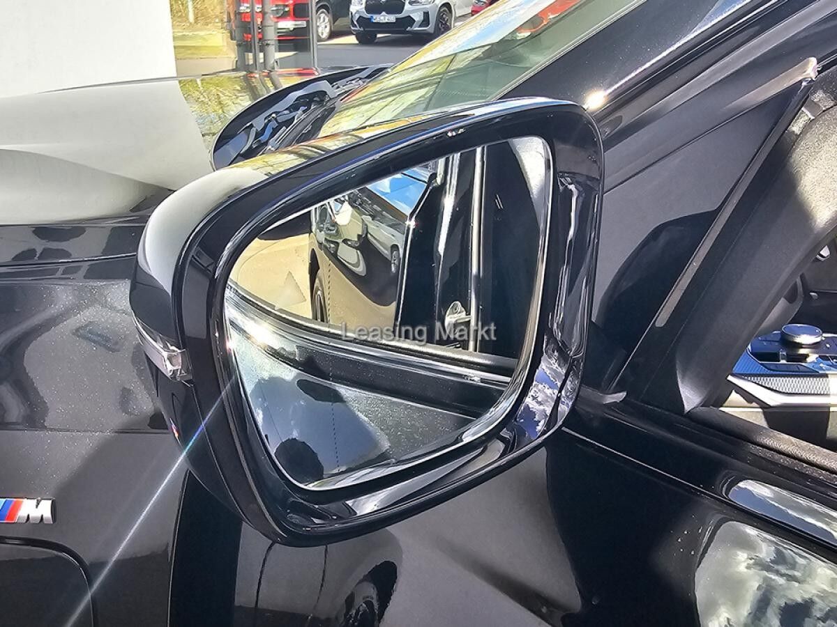 BMW 330 e xDrive Automatik M Sportpaket Sport Aut.