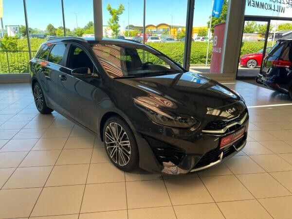 Kia Ceed SW 1.5T 140 DCT7 GTL + Technologie Paket + Design Paket 18 Zoll Felgen | SOFORT VERFÜGBAR