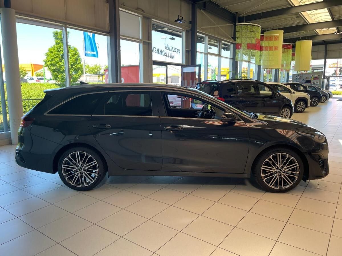 Kia Ceed SW 1.5T 140 DCT7 GTL + Technologie Paket + Design Paket 18 Zoll Felgen | SOFORT VERFÜGBAR