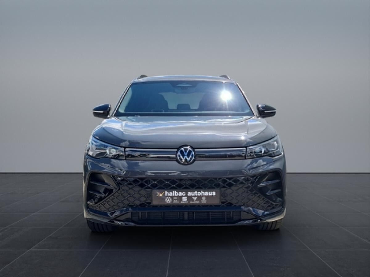 Volkswagen Tiguan 2.0 TDI DSG R-LINE+BLACKSTYLE+AHK+WR+HARM