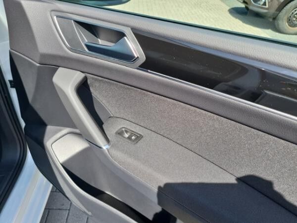 Volkswagen Touran 1.5 TSI DSG Highline+AHK+NAVI+WR+KAMERA+L