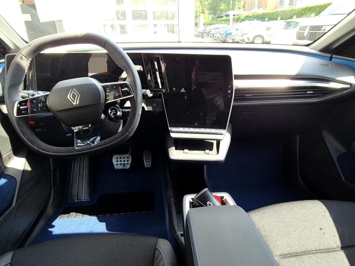 Renault Megane E-Tech 100% ele Esprit Alp. 220 Comf. Ra. Renault Megane E-Tech 100% ele Esprit Alp. 220 Comf. Ra.