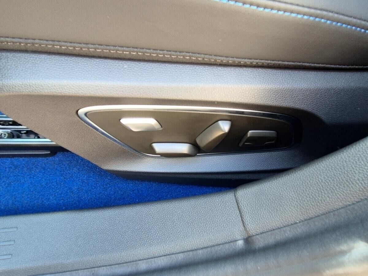 Renault Megane E-Tech 100% ele Esprit Alp. 220 Comf. Ra. Renault Megane E-Tech 100% ele Esprit Alp. 220 Comf. Ra.