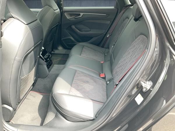 Audi A6 Avant edition one TFSI qu. S tr. Luft HUD PAN