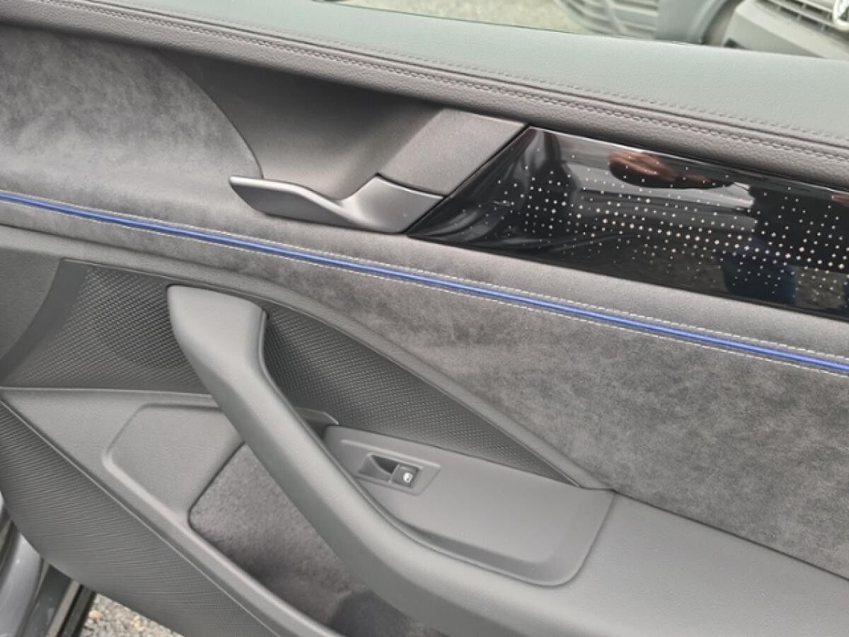 Volkswagen Passat R-Line 2,0 l TDI SCR 7-Ga