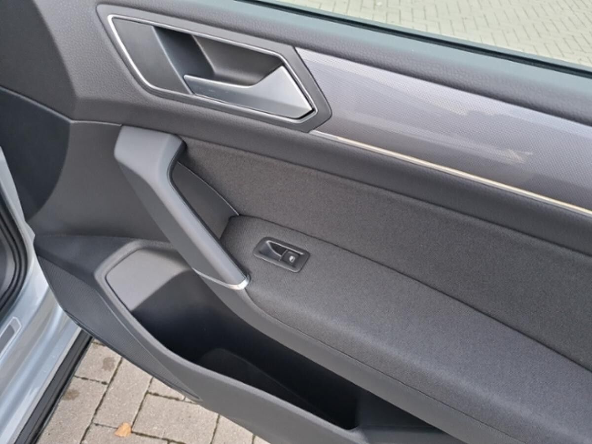 Volkswagen Touran 2.0 TDI DSG Highline+R-LINE+AHK+WR+STANDH