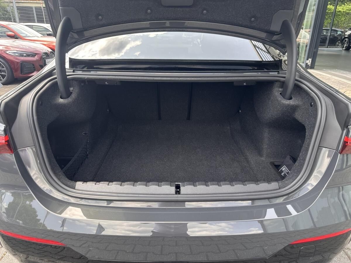 BMW 420 d xDrive M Sport //HeadUp Stop&Go FACELIFT