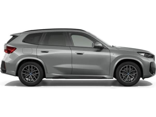 BMW iX1 eDrive20 0,25%DW+MSPORT+HEAD UP+LUXURY+18LM+PANO+AHK