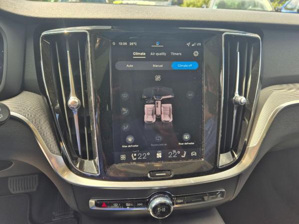 Volvo V60 T6 AWD Plus Dark+Lagom-Pak+Licht-Pak+SOFORT