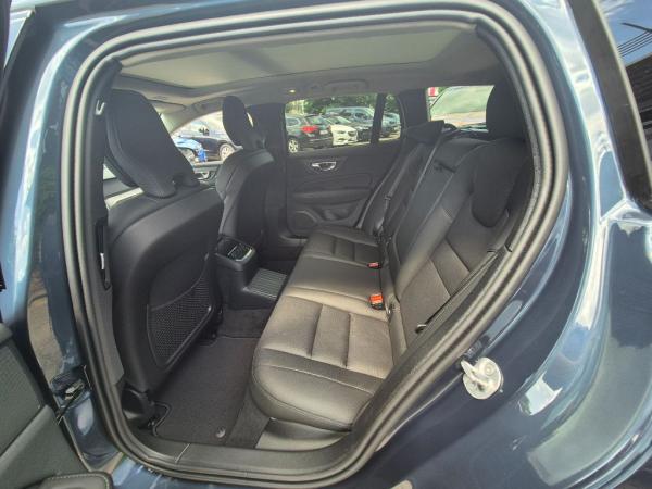 Volvo V60 T6 AWD Plus Dark+Lagom-Pak+Licht-Pak+SOFORT