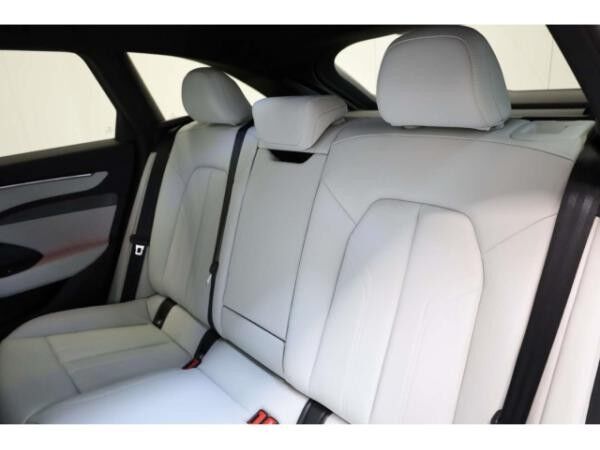 Audi A6 Avant TDI quattro S line edition one UPE: 91.355,- €