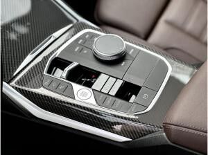 BMW 330 330d xDrive Limousine M Sportpaket HK HiFi DAB