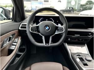 BMW 330 330d xDrive Limousine M Sportpaket HK HiFi DAB