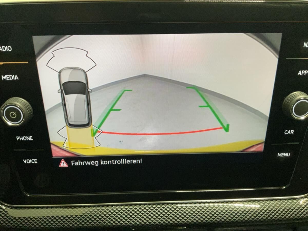 Volkswagen T-Cross R-Line Black 1.0 TSI DSG *18"/KAM/MATRIX*