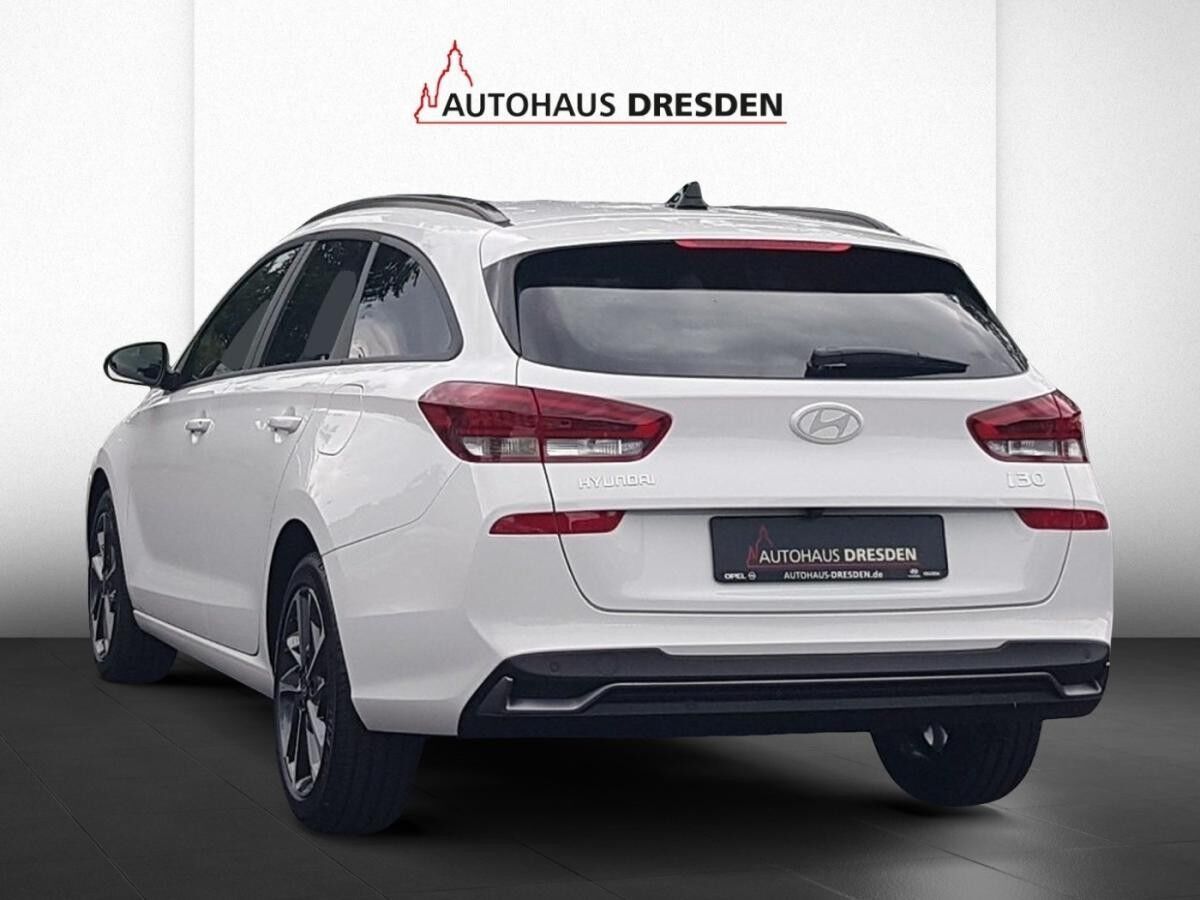 Hyundai i30 cw 1.0 T-GDI Advantage *LED*NAVI*LM