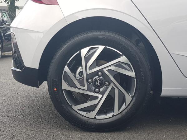 Hyundai i20 1.0 T-GDI Trend *NAVI*4xSHZ*BOSE*