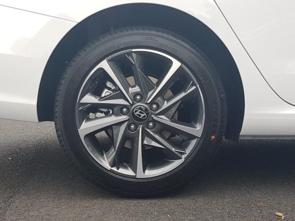 Hyundai i30 cw 1.0 T-GDI Advantage *LED*NAVI*LM