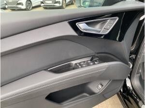 Audi Q4 e-tron 45 e-tron S-line Matrix Sonos ACC
