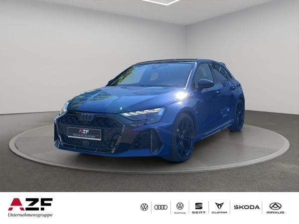 Audi RS3 Sportback S tronic+280km/h+PANO+NAVI Audi RS3 Sportback S tronic+280km/h+PANO+NAVI