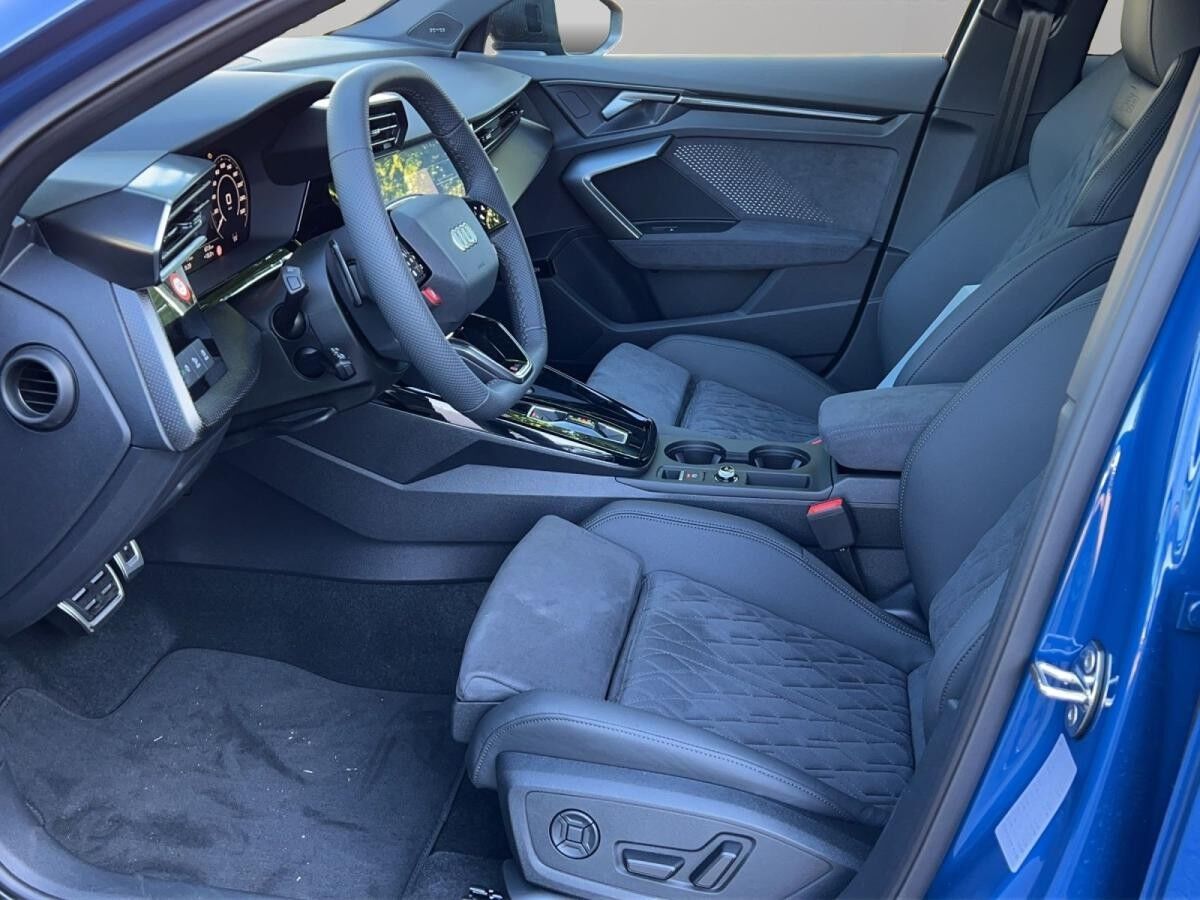 Audi RS3 RS 3 Sportback S tronic+280km/h+PANO+NAVI Audi RS3 RS 3 Sportback S tronic+280km/h+PANO+NAVI