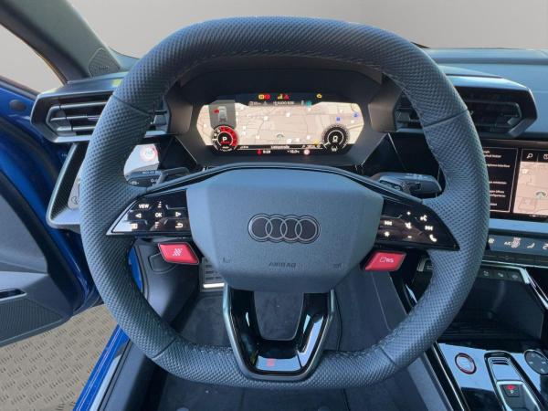 Audi RS3 Sportback S tronic+280km/h+PANO+NAVI