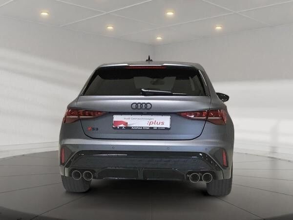 Audi S3 Sportback Sondermattlack, Akrapovic,  Sound, ACC, Matrix, Rückfahrkam