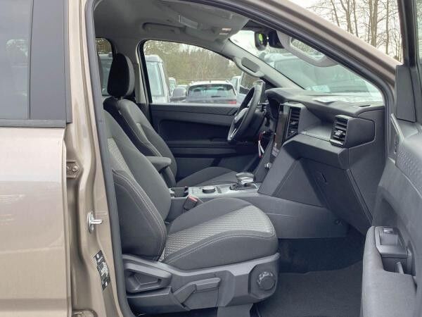 Volkswagen Amarok Life DC 2.0 TDI 4Motion AUT LED AHK Navi