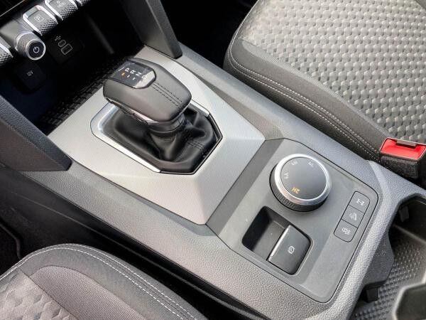 Volkswagen Amarok Life DC 2.0 TDI 4Motion AUT LED AHK Navi