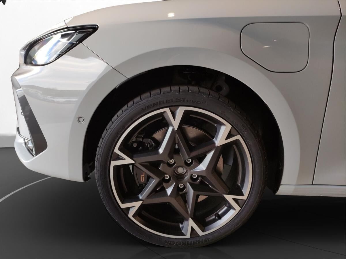 Cupra Leon Sportstourer 1.5 e-Hybrid VZ Intelligent Drive Matrix