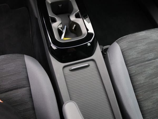 Volkswagen ID.4 Pro Performance / ACC, LED, RFK, CCS