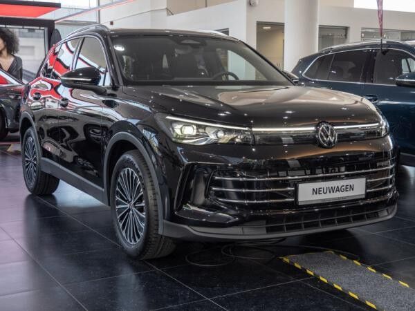 Volkswagen Tiguan Elegance 1.,5 l eTSI DSG, Nav, Pano, LED, RFK, HUD, GJR uvm...