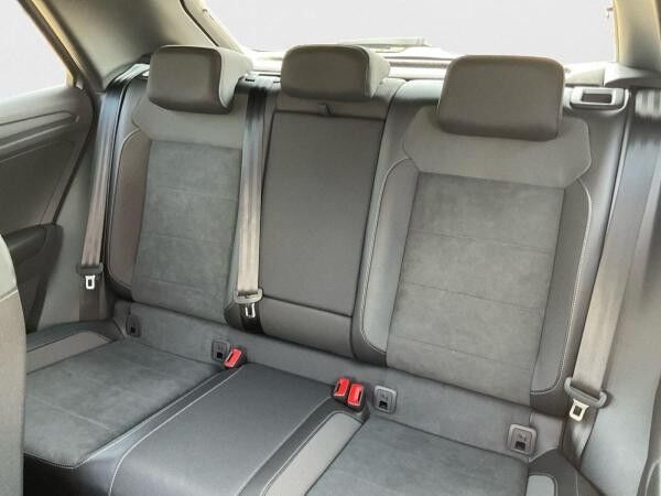 Volkswagen T-Roc R-Line 1.5 TSI DSG AHK Navi Kamera ACC