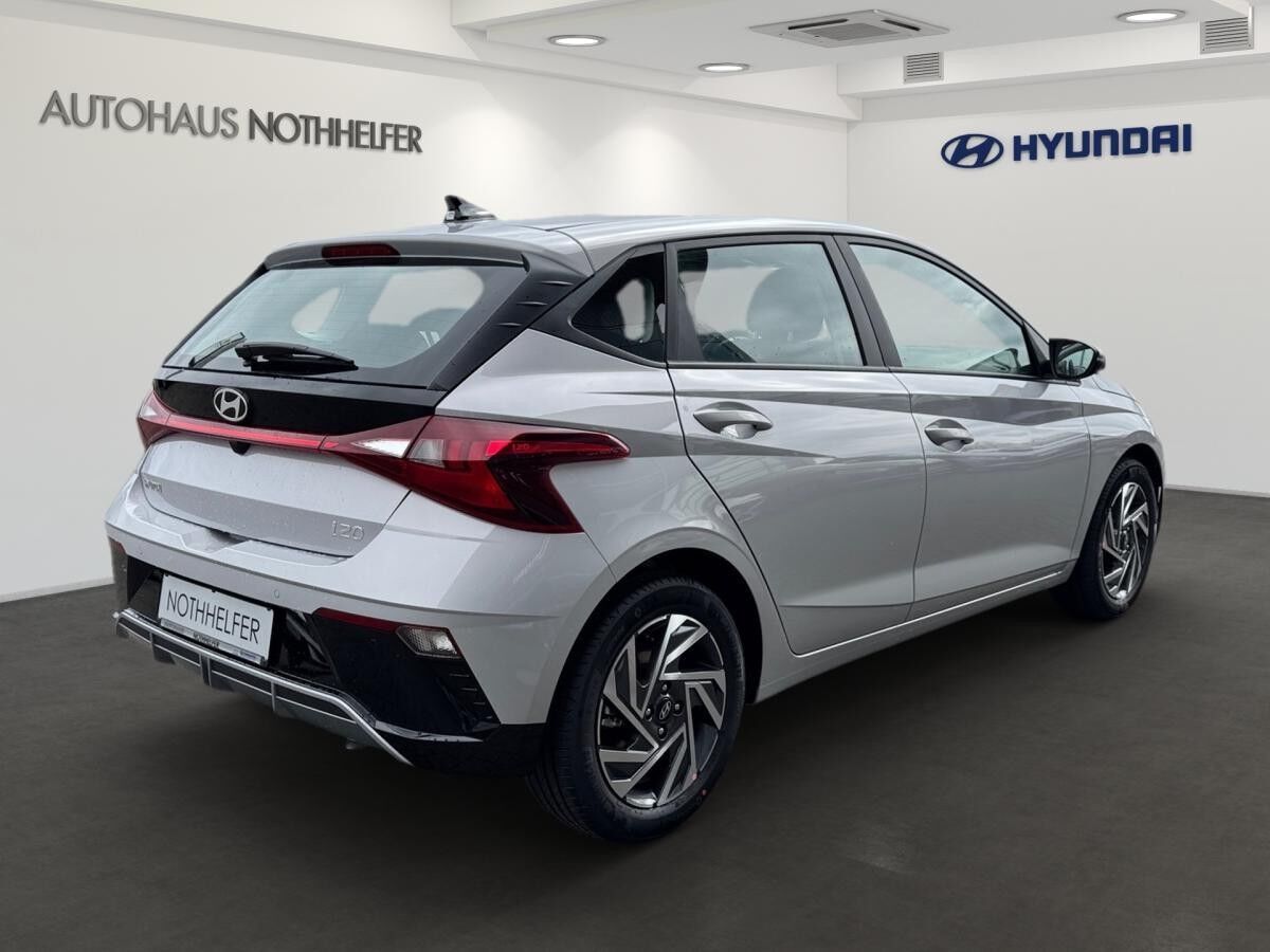 Hyundai i20 FL (MY25) 1.0 T-GDI (100 PS) 6-MT 2WD Trend