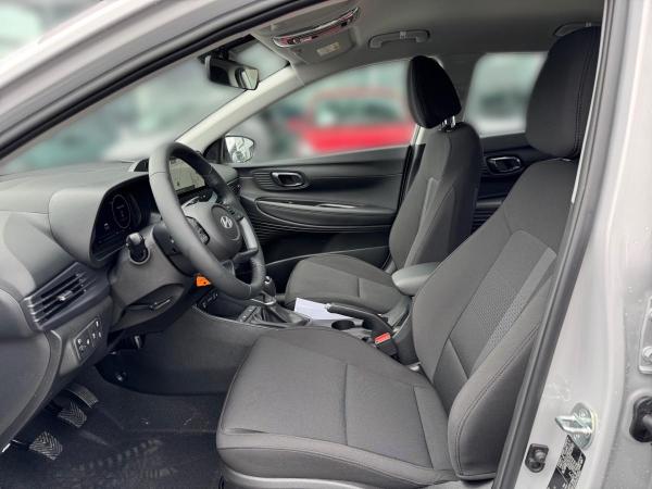 Hyundai i20 FL (MY25) 1.0 T-GDI (100 PS) 6-MT 2WD Trend