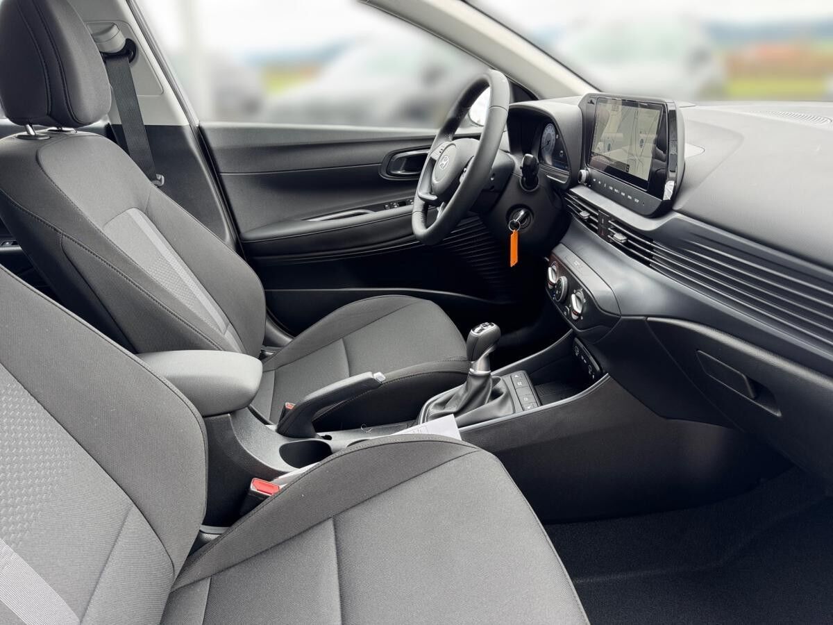 Hyundai i20 FL (MY25) 1.0 T-GDI (100 PS) 6-MT 2WD Trend