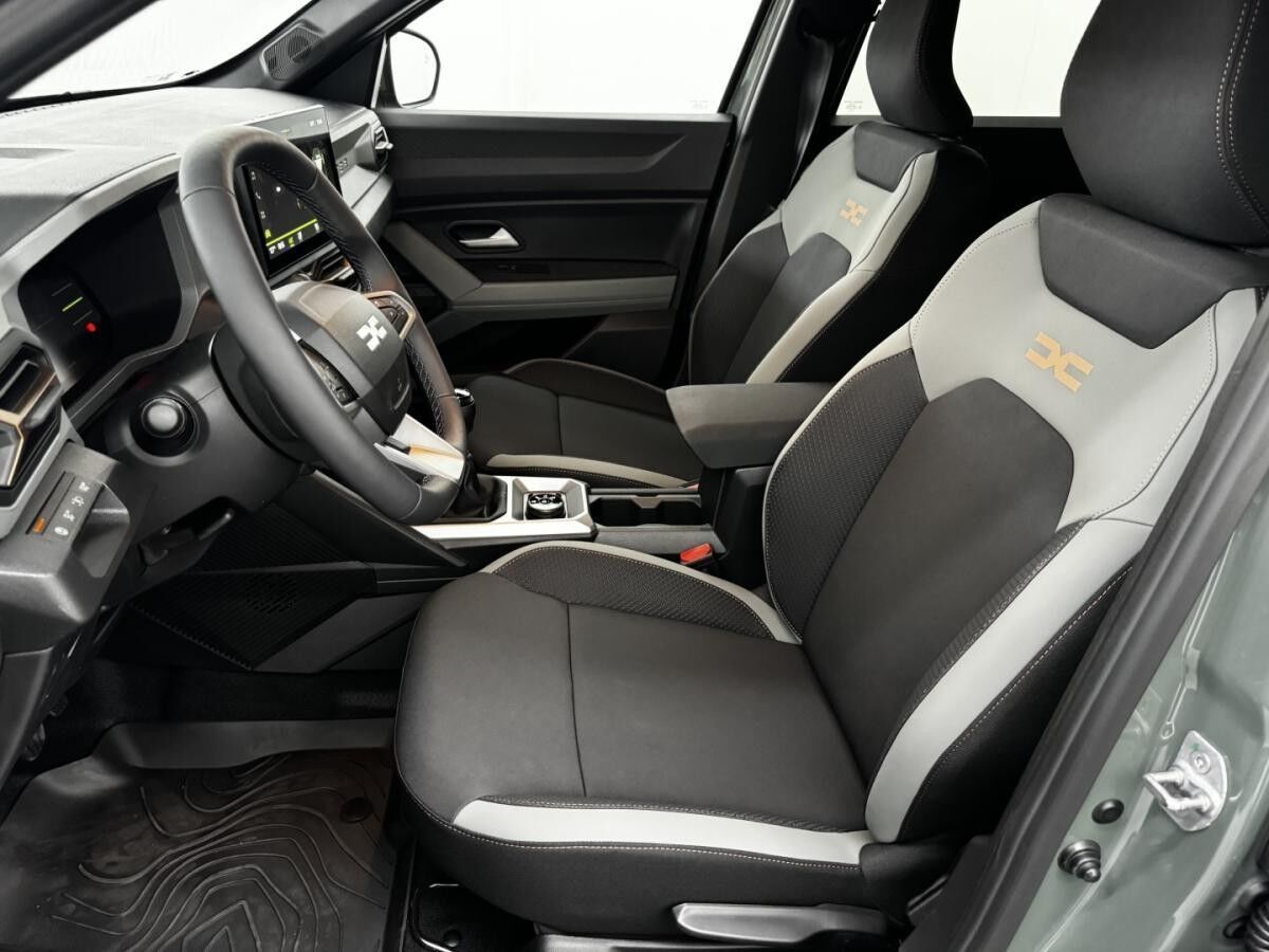 Dacia Duster 3 Extreme TCe 130 4x4 📲inkl. Full-Service