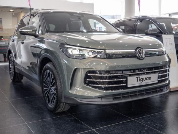 Volkswagen Tiguan Elegance 1.,5 l eTSI DSG, Nav, Pano, LED, RFK, HUD, GJR uvm...