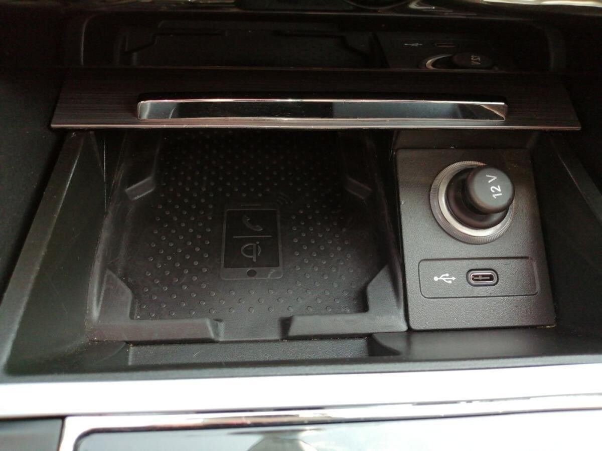 Skoda Superb Combi Amb. TSI DSG LED AHK virtual 18"