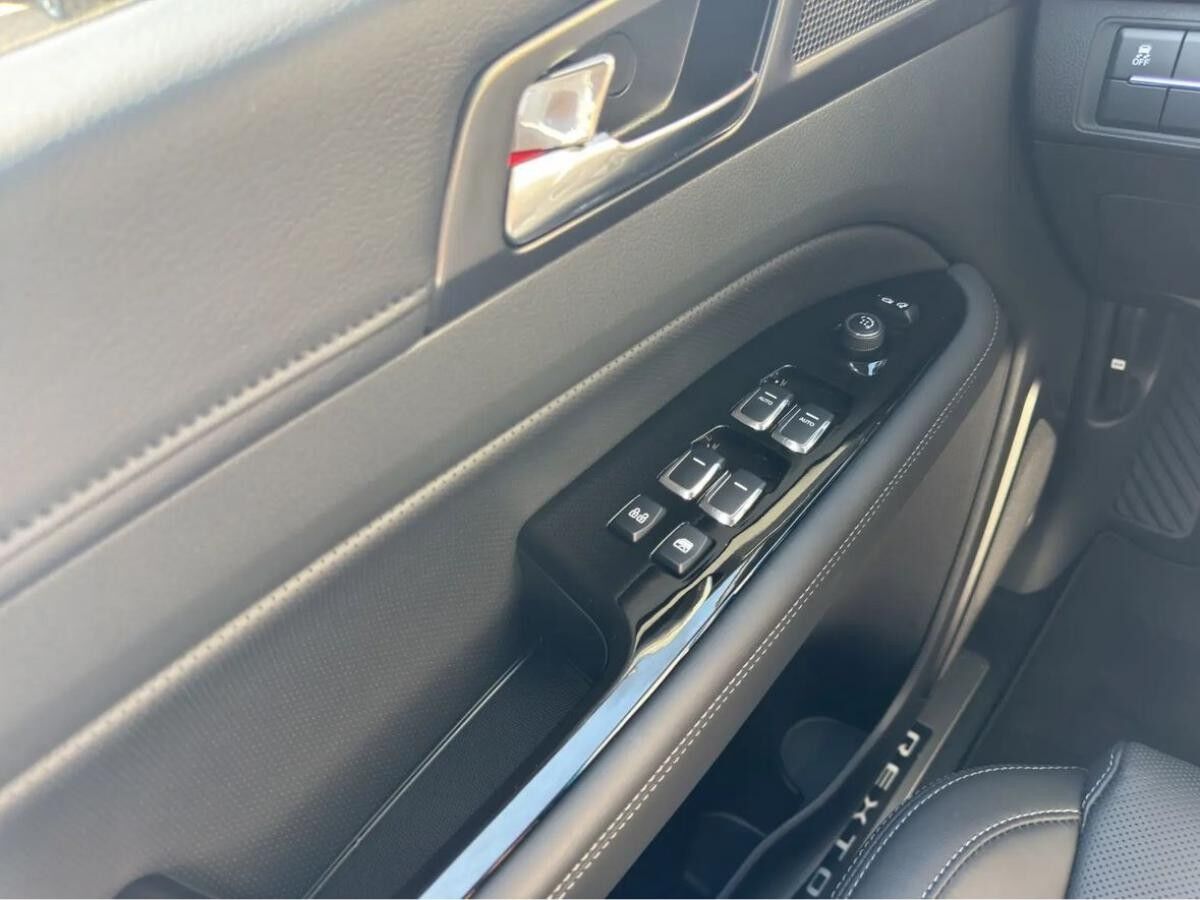 SsangYong Rexton LuX 2.2 e-XDi AT AWD *360°/Navi/SHZ/LED*