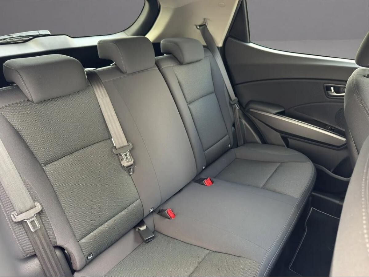 SsangYong Tivoli Nomad AT 1.5 2WD *LED/SHZ/RFK/APP/PDC*