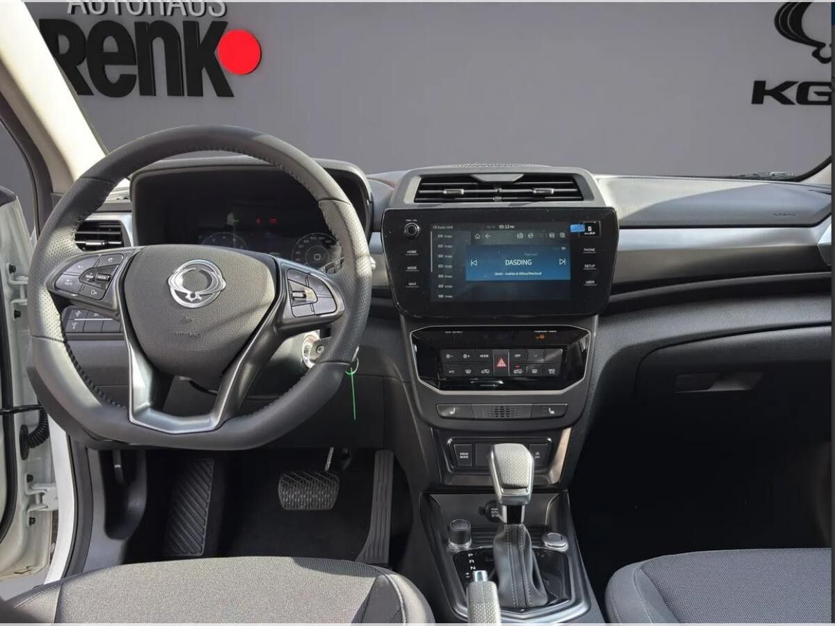 SsangYong Tivoli Nomad AT 1.5 2WD *LED/SHZ/RFK/APP/PDC*